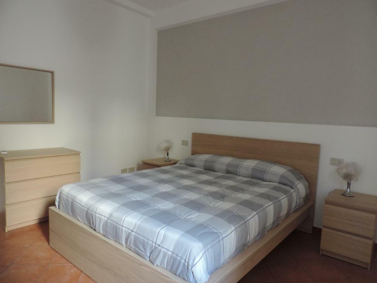 Lamezia Centro, Appartamento Giorgia ลาเมเซ แตร์เม ภายนอก รูปภาพ