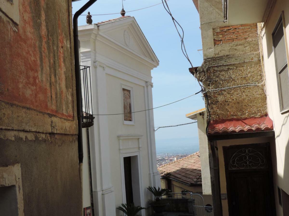 Lamezia Centro, Appartamento Giorgia ลาเมเซ แตร์เม ภายนอก รูปภาพ